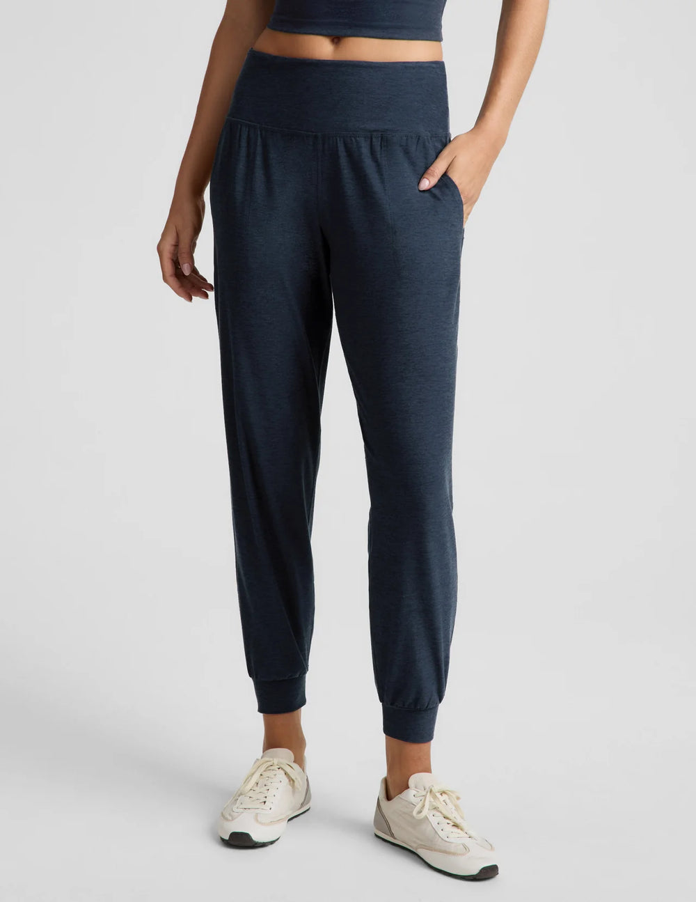 Beyond Yoga Mid-Weight Midi Jogger