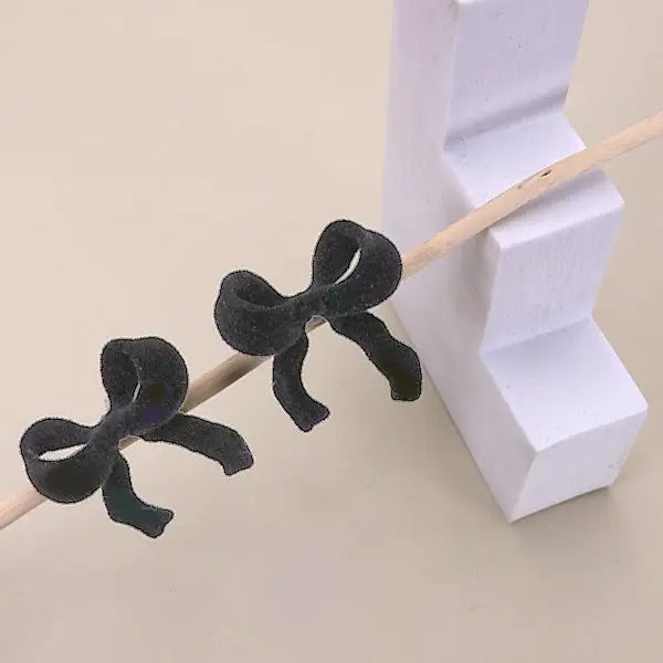 Flocked Velvet Earring - Holiday